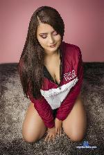 anne-1 Camsoda livecam show performer room profile
