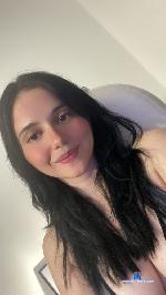 lucia-cute Camsoda livecam show performer room profile