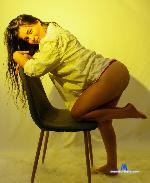 caroline-23 Camsoda livecam show performer room profile