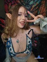 sunshinerae Camsoda livecam show performer room profile