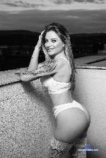 raania Camsoda livecam show performer room profile