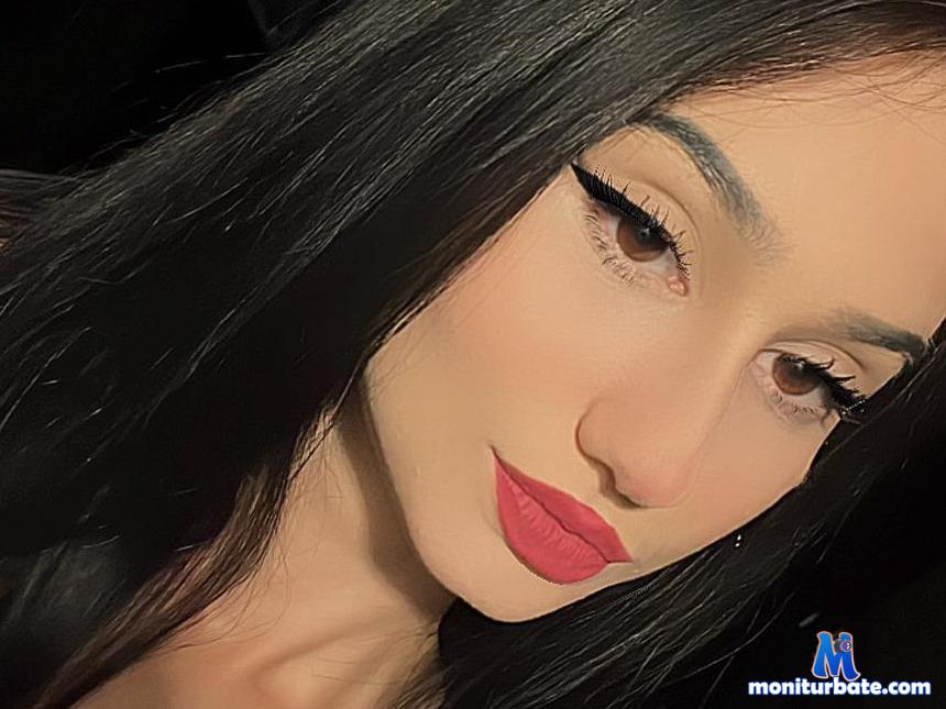 juicyfoxy camsoda livecam performer profile