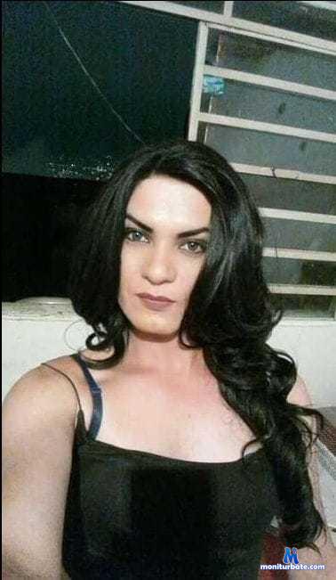 analia-28 camsoda livecam performer profile