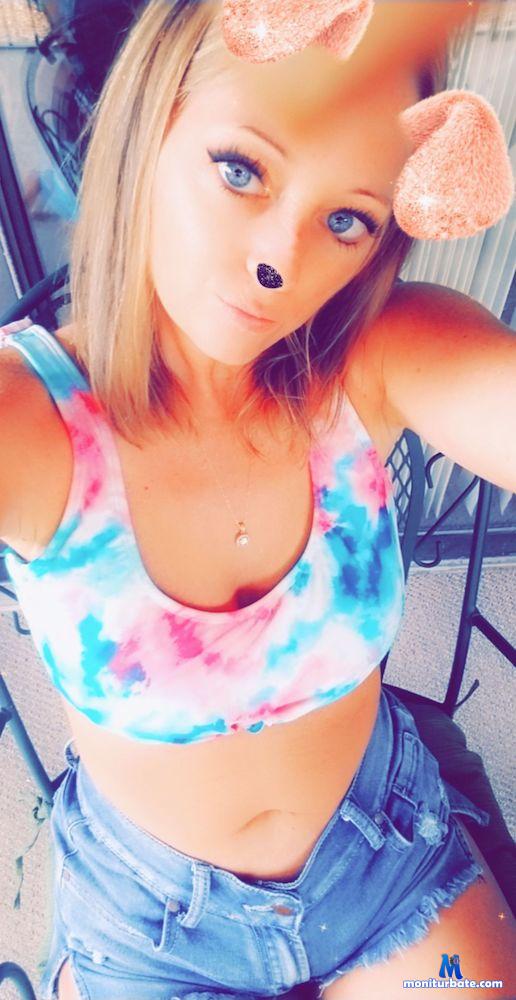 shortbutfunsize camsoda livecam performer profile