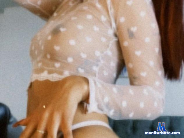 alison-andrews camsoda livecam performer profile