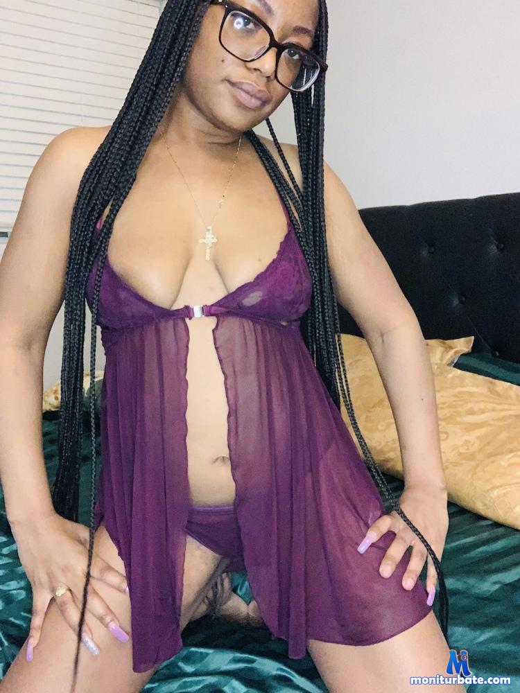 sexyshaytrim camsoda livecam performer profile
