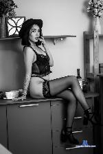lilulilee Camsoda livecam show performer room profile