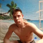 hesaloser Camsoda livecam show performer room profile