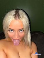 explorejade Camsoda livecam show performer room profile