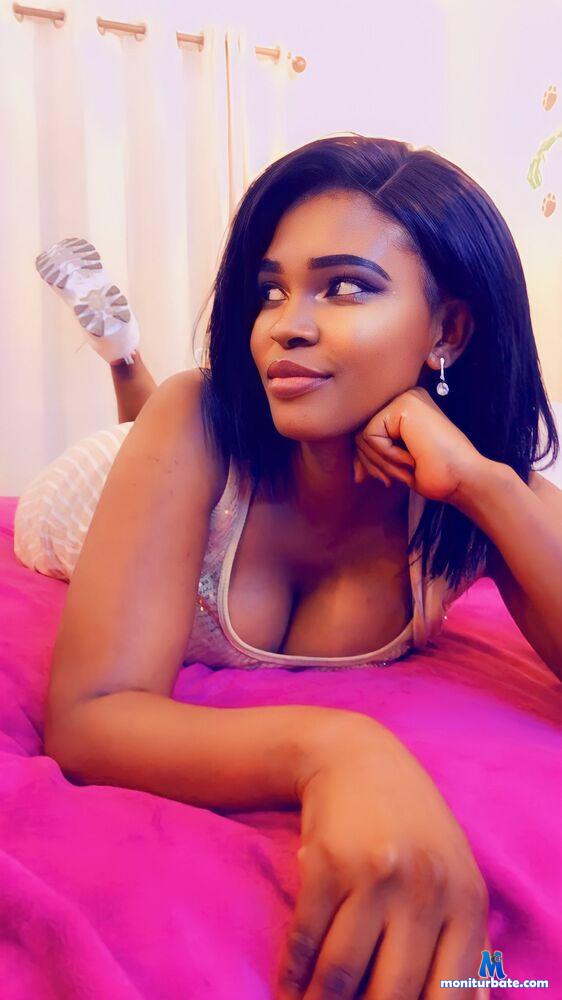 xpeaches21x Camsoda performer 