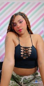 maddie-perez Camsoda livecam show performer room profile