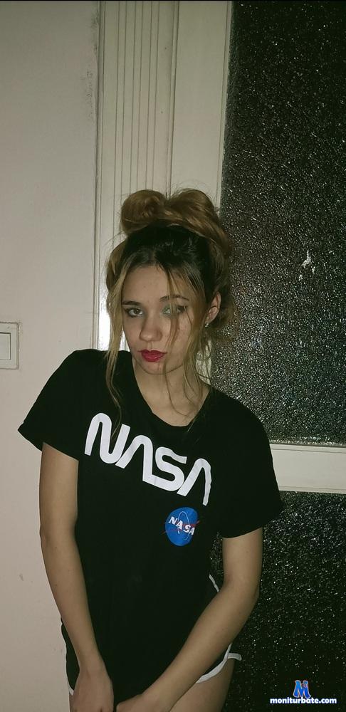 rebellynn camsoda livecam performer profile