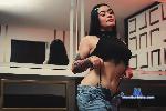 carolinee-sweet Camsoda livecam show performer room profile