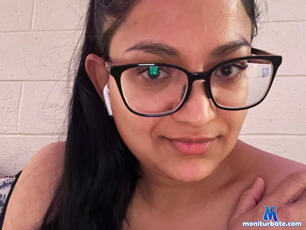 bushygoddess camsoda livecam performer profile