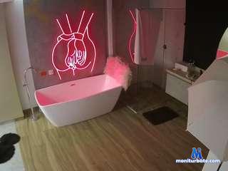 voyeurcam-casa-salsa-bathroom-4 Camsoda performer 