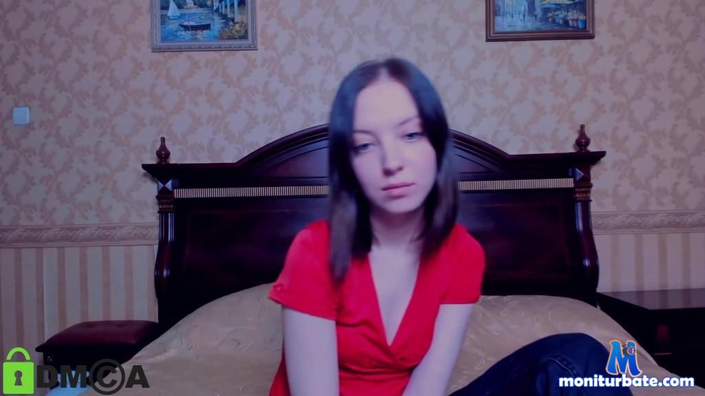 meganpix Camsoda performer feet fetish shaved-pussy petite ass small-tits teen college public