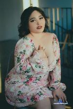 jiyounghee Camsoda livecam show performer room profile