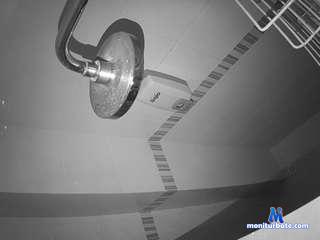 voyeurcam-jb-shower-14 camsoda livecam performer profile