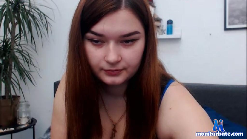 kaylinlarx Camsoda performer big-tits curvy brunette fetish toys ass blowjob amateur redhead swallow outdoor