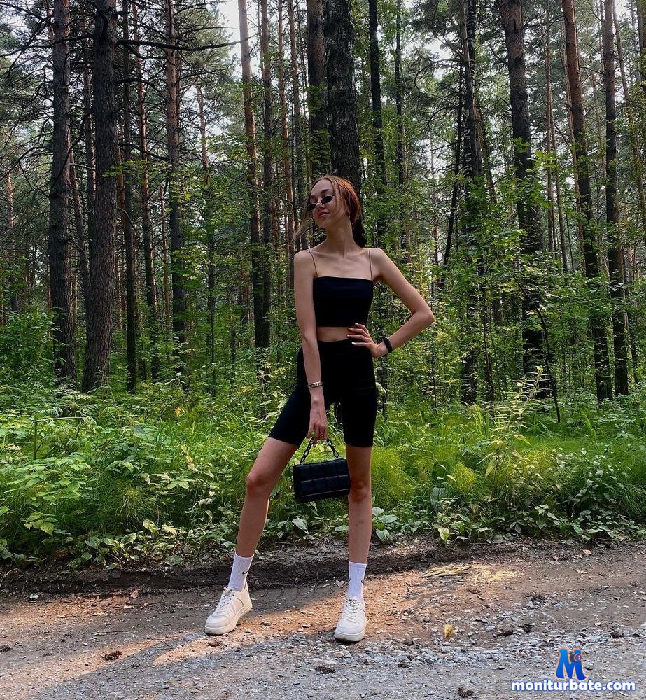 lamsi-lee camsoda livecam performer profile