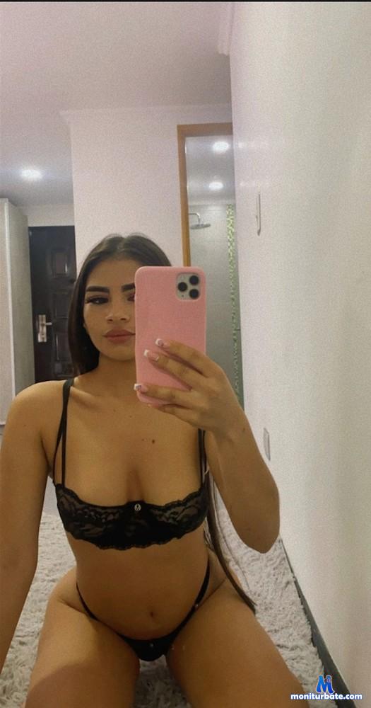 cristal-ferrer camsoda livecam performer profile