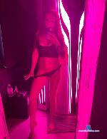darina-kaufman Camsoda livecam show performer room profile