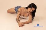 issa-montufar Camsoda livecam show performer room profile