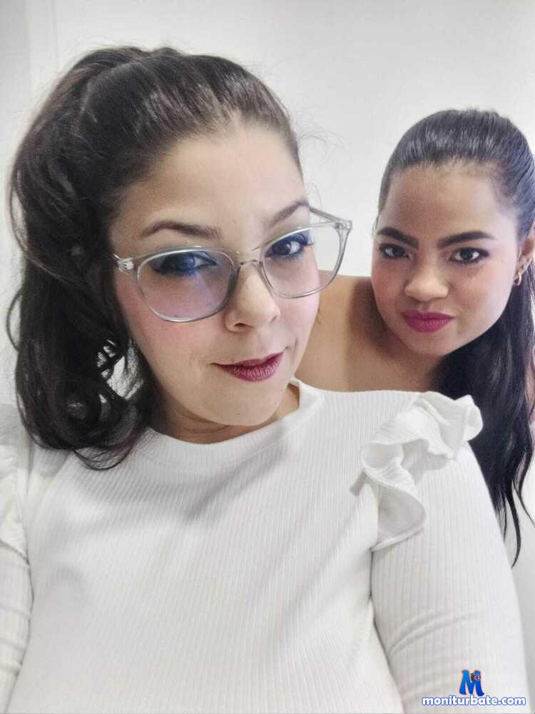 miiaa-lee camsoda livecam performer profile