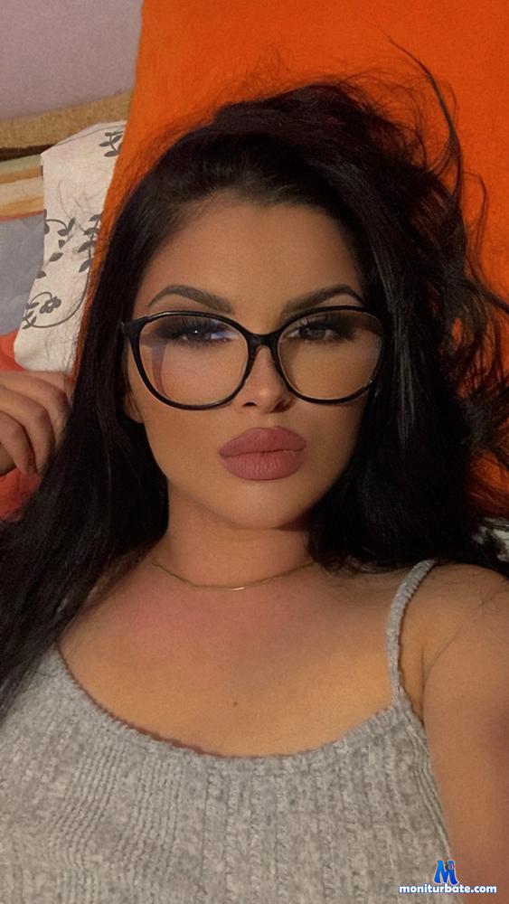sandralaure camsoda livecam performer profile