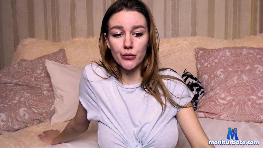 bettyhill camsoda livecam performer profile