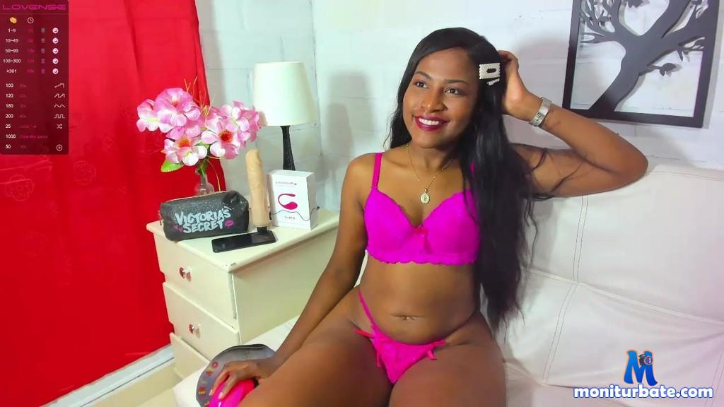 rossaliehill camsoda livecam performer profile