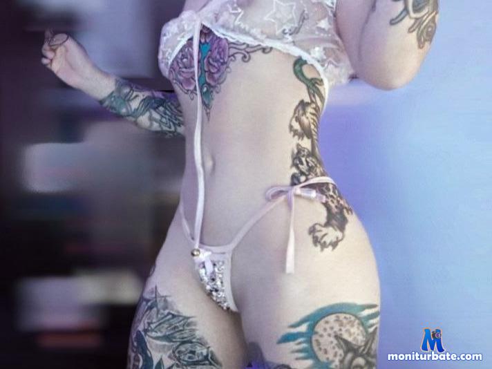 emeraldblack camsoda livecam performer profile