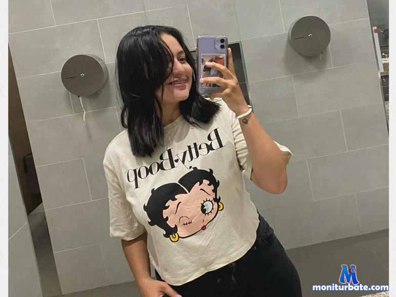 liajamess camsoda livecam performer profile