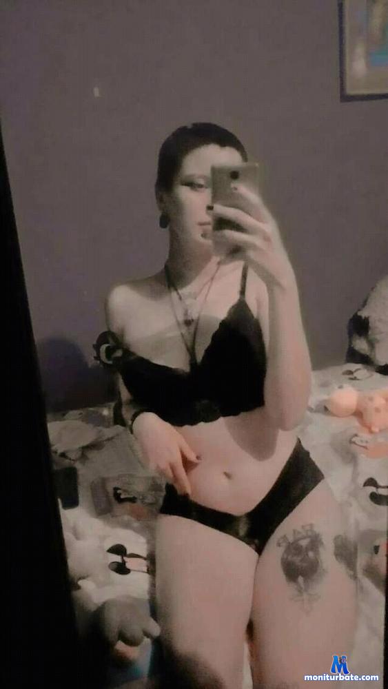 chaarlyy Camsoda performer 