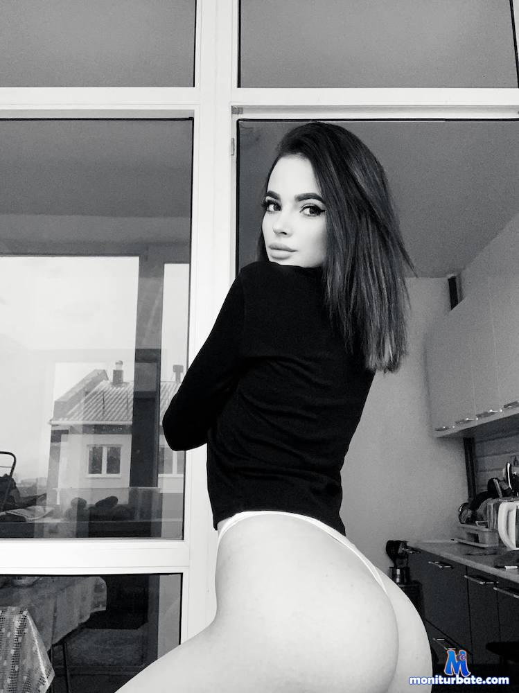 lina-cocks camsoda livecam performer profile
