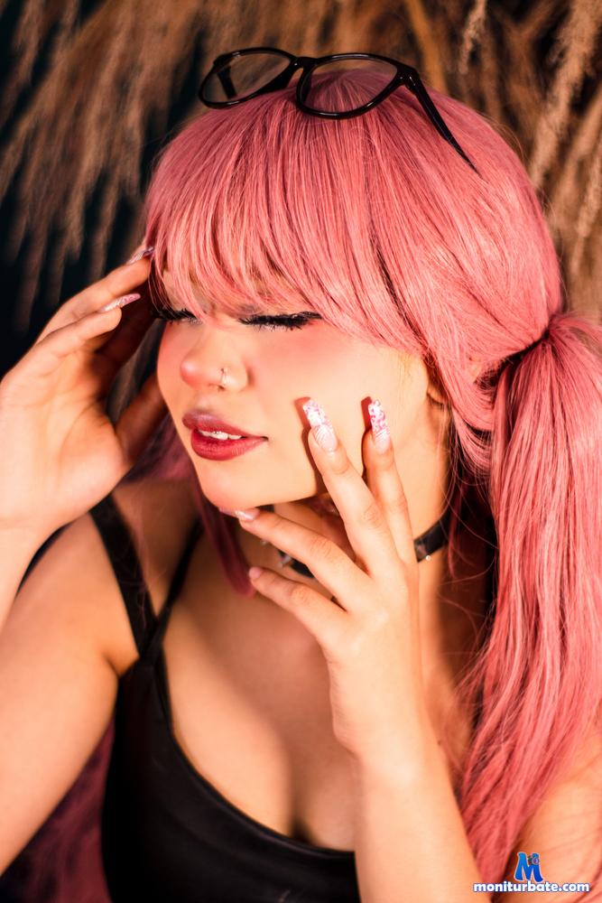 elizabethh-collins camsoda livecam performer profile