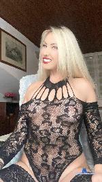 melaniegriff Camsoda livecam show performer room profile