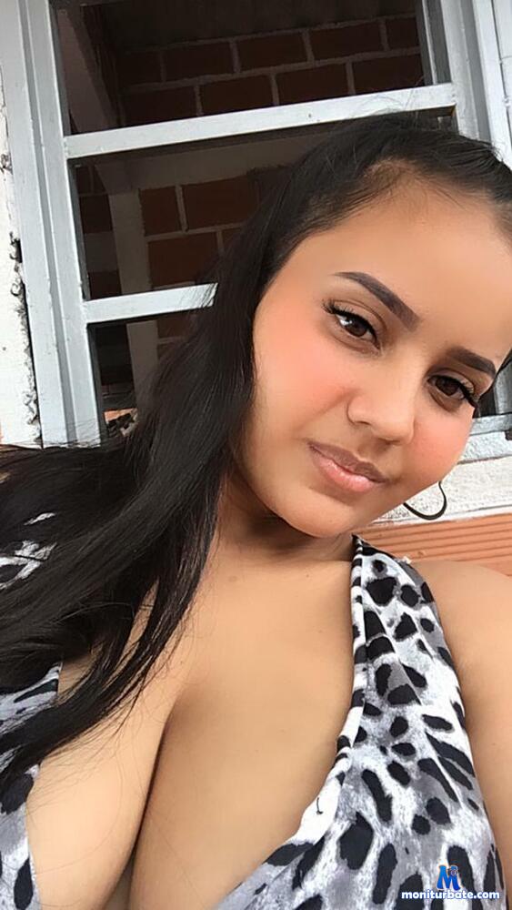 rossie-miler camsoda livecam performer profile