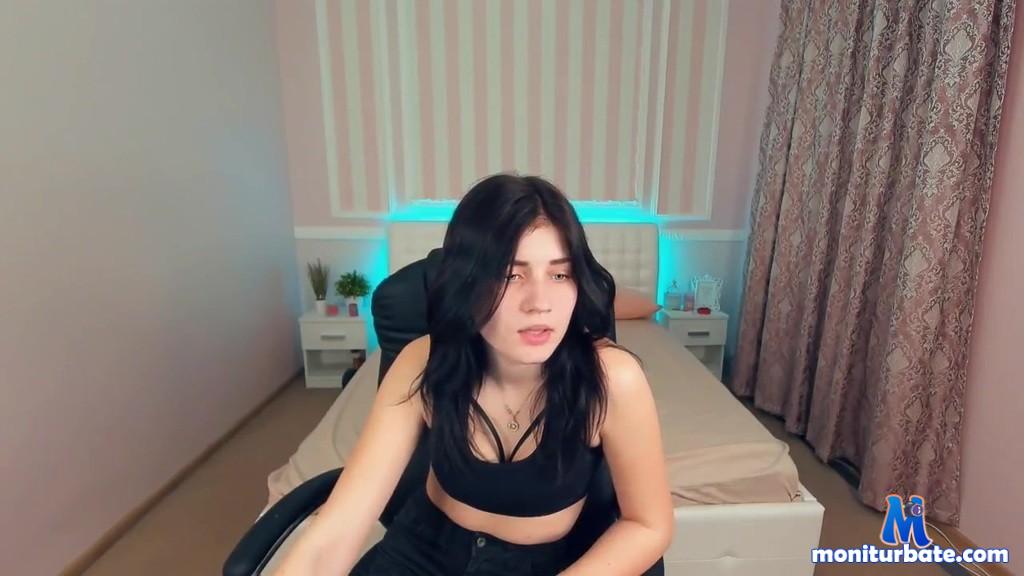 softypassion camsoda livecam performer profile