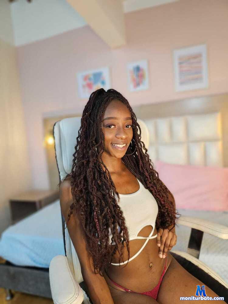 leya-star camsoda livecam performer profile