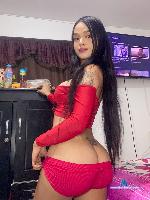 saraxmilk Camsoda livecam show performer room profile
