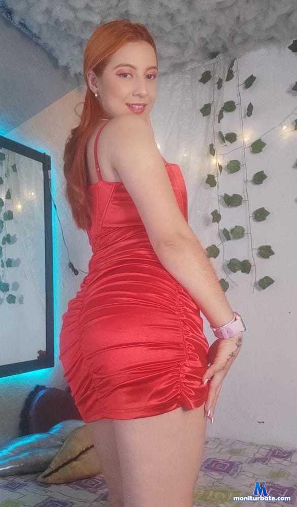 hot-emi1 camsoda livecam performer profile