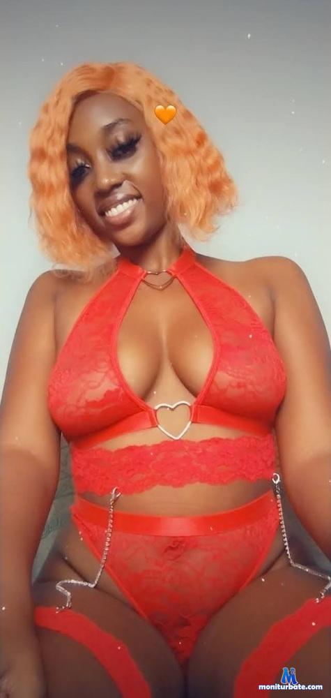 simply-cute Camsoda performer 
