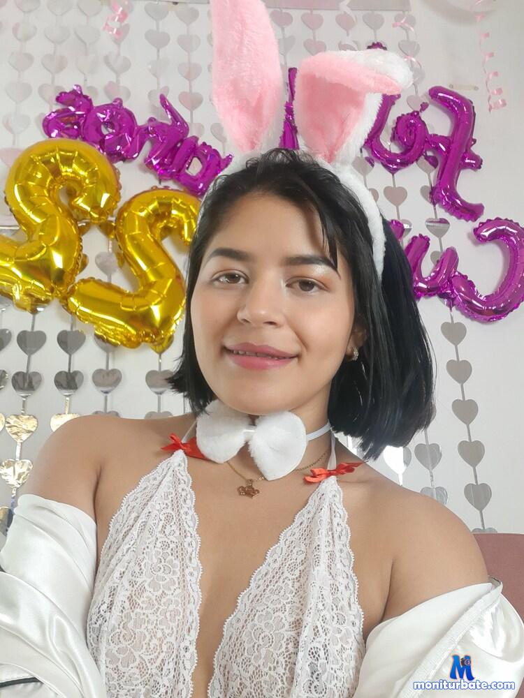 paulinita2 camsoda livecam performer profile