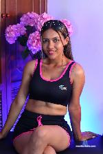 valeriamiills Camsoda livecam show performer room profile