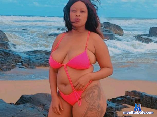 curvydoll-1993 camsoda livecam performer profile