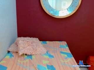 lauradevile camsoda livecam performer profile