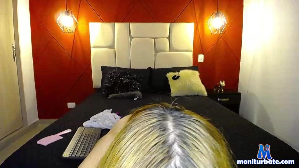cyber-moon camsoda livecam performer profile