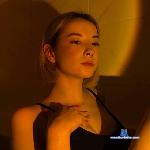 whitee-angel Camsoda livecam show performer room profile