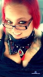 crimsonapocalypse Camsoda livecam show performer room profile
